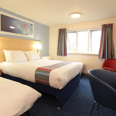 Travelodge 호텔 3*
