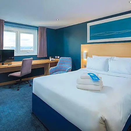Travelodge 3*