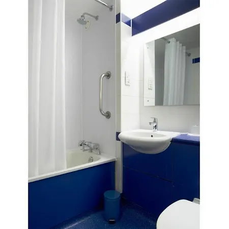 호텔 Travelodge 3*